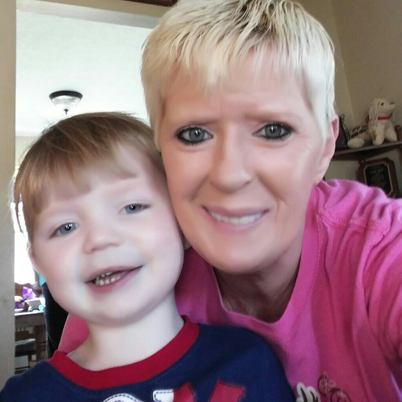 Meet your Posher, Lisa - Picture 3 of 4